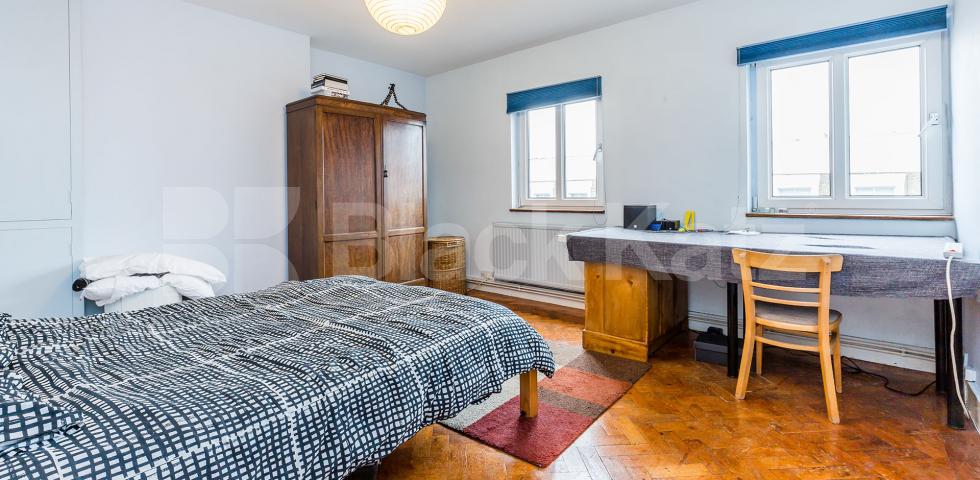 			NEW INSTRUCTION!, 2 Bedroom, 1 bath, 1 reception Flat			 Cathcart Street, KENTISH TOWN 